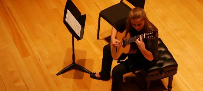Read more about the article Tenth Annual Edgemead Classical Guitar Competition