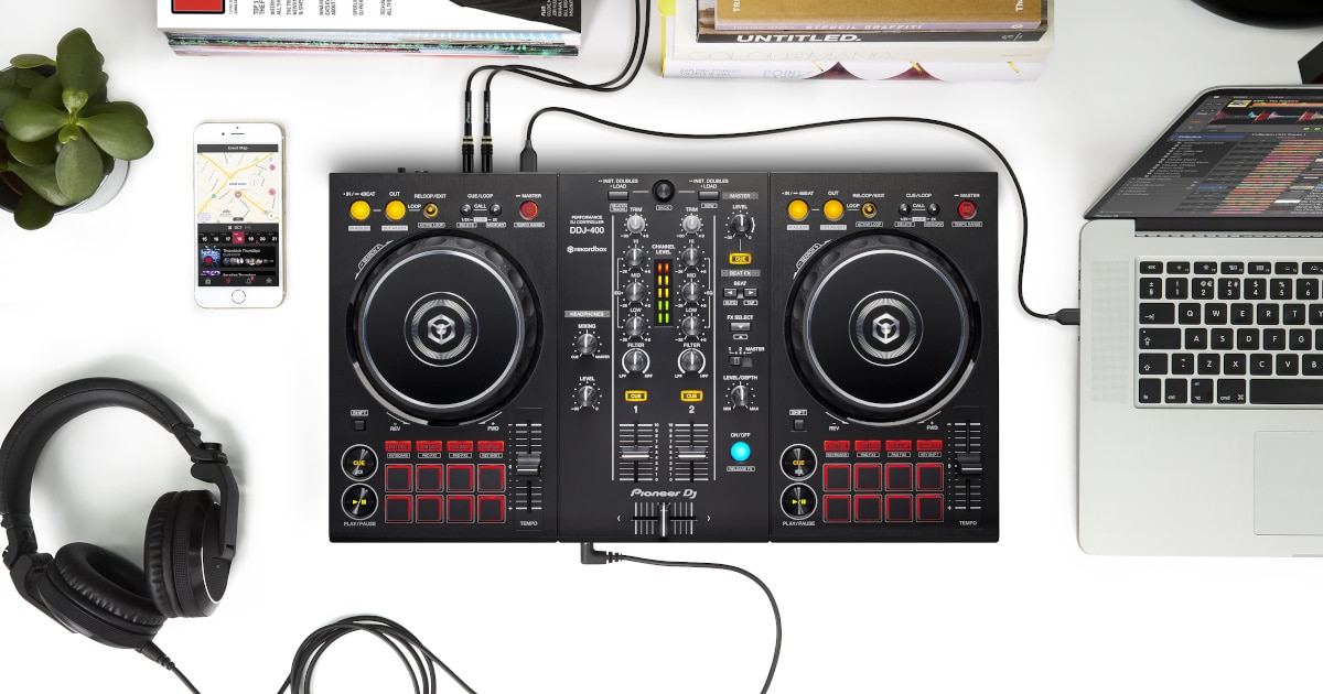 Read more about the article Your First DJ Controller – What to Look For